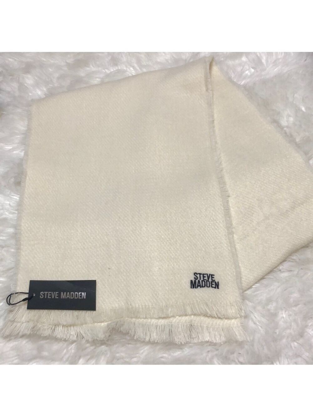 NWT Steve Madden Cream Scarf
